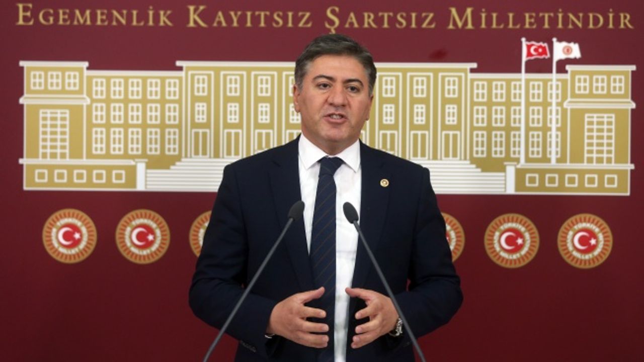 CHP’li Murat Emir: 'Vaka sayısı açıklananın 20 katı' iddiamız Bakan Koca tarafından doğrulanmıştır