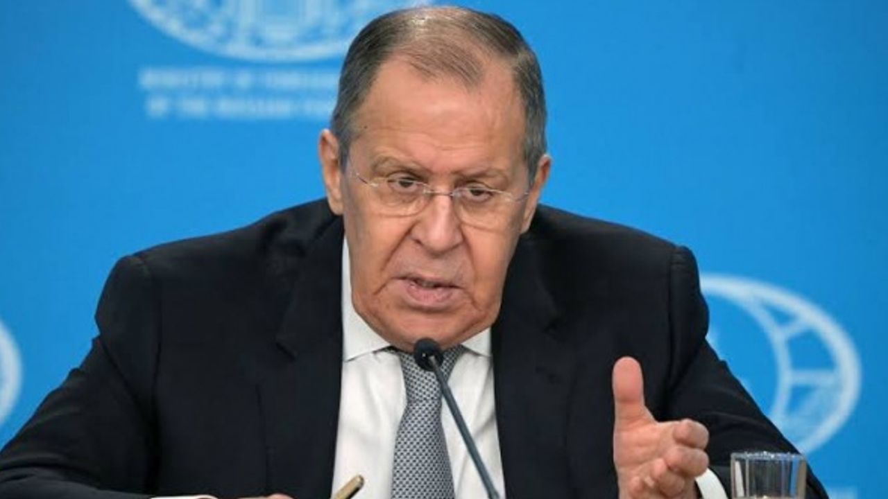 Lavrov: Zelenskiy'den her şey beklenir, dengesiz biri