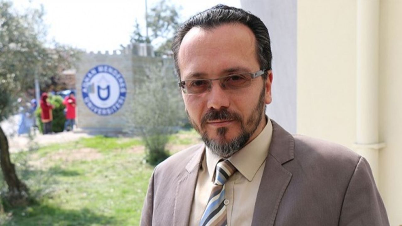 Rektörün fişleme listesi üniversiteyi karıştırdı: Alevi, solcu, mason, içki alemcisi...