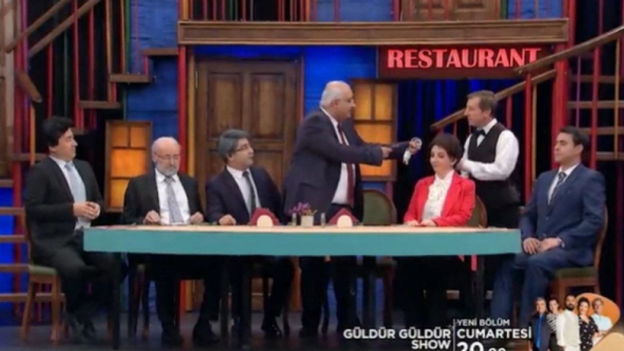 Güldür Güldür'ün 'altılı masa' skecine  liderlerden ilk yorum