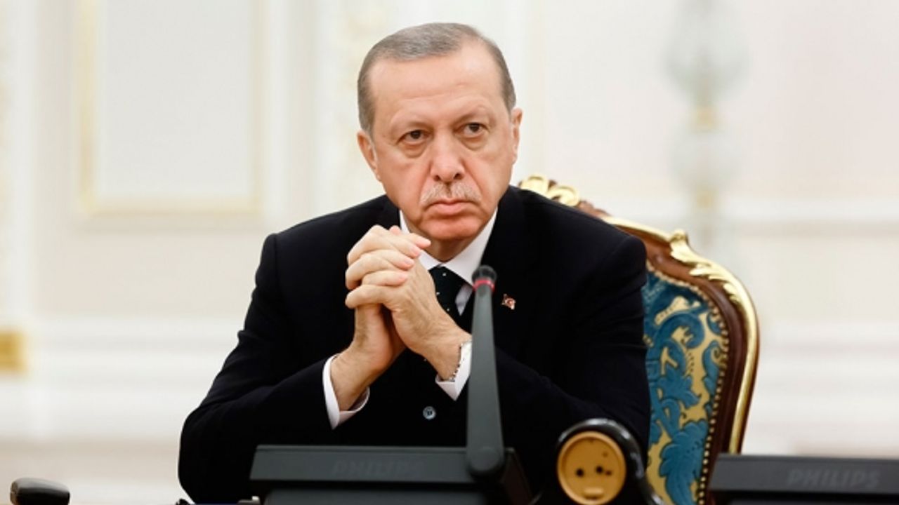 Eski AKP'li isim: Erdoğan'ın yakınları yurtdışına yerleşme hazırlığı yapıyor