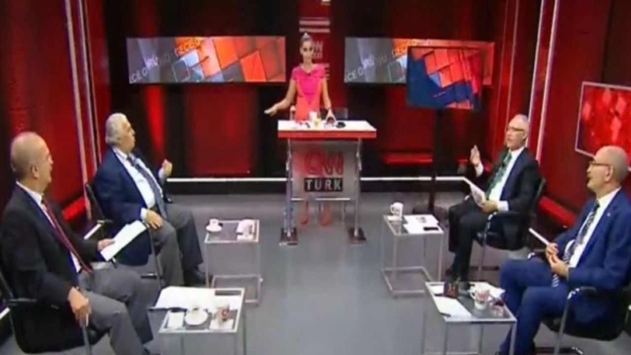 Hande Fırat'ın canlı yayındaki 'tuhaf hareketlerinin' sebebi belli oldu