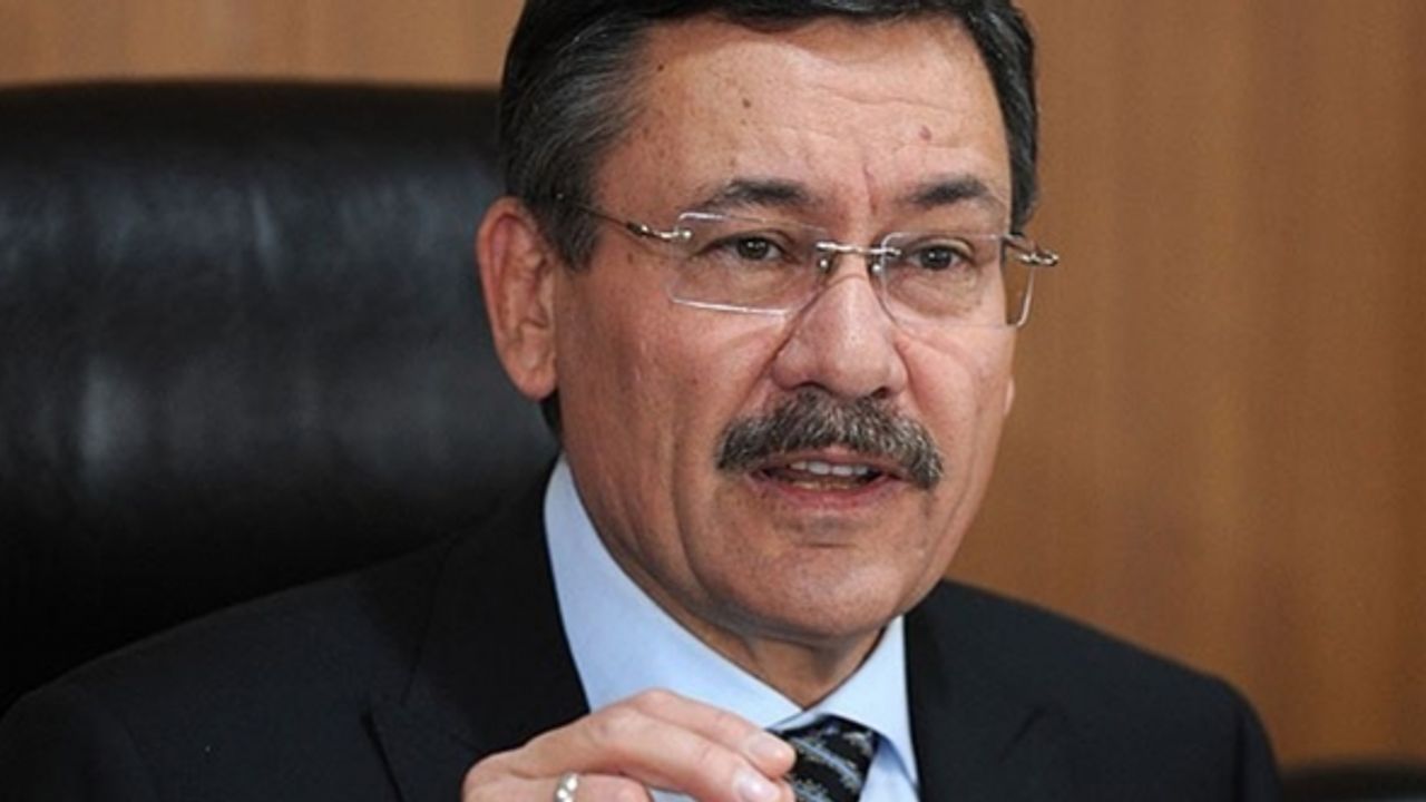 Melih Gökçek’ten AKP'li başkana suçlama: Canlı yayında sert sözler