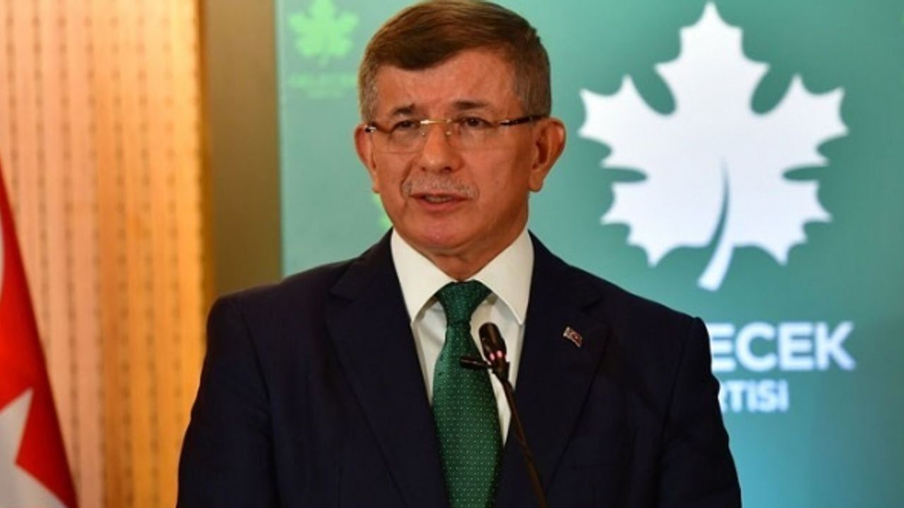 Davutoğlu'na şok: Gelecek Partisi'nde toplu istifa!