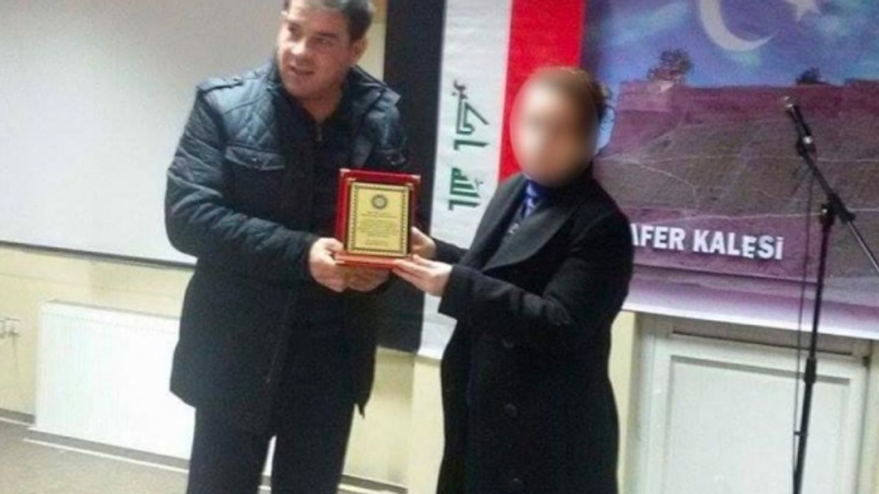 IŞİD 'halifesinin' abisi MHP'li vekille görüştü, üniversiteden plaket aldı