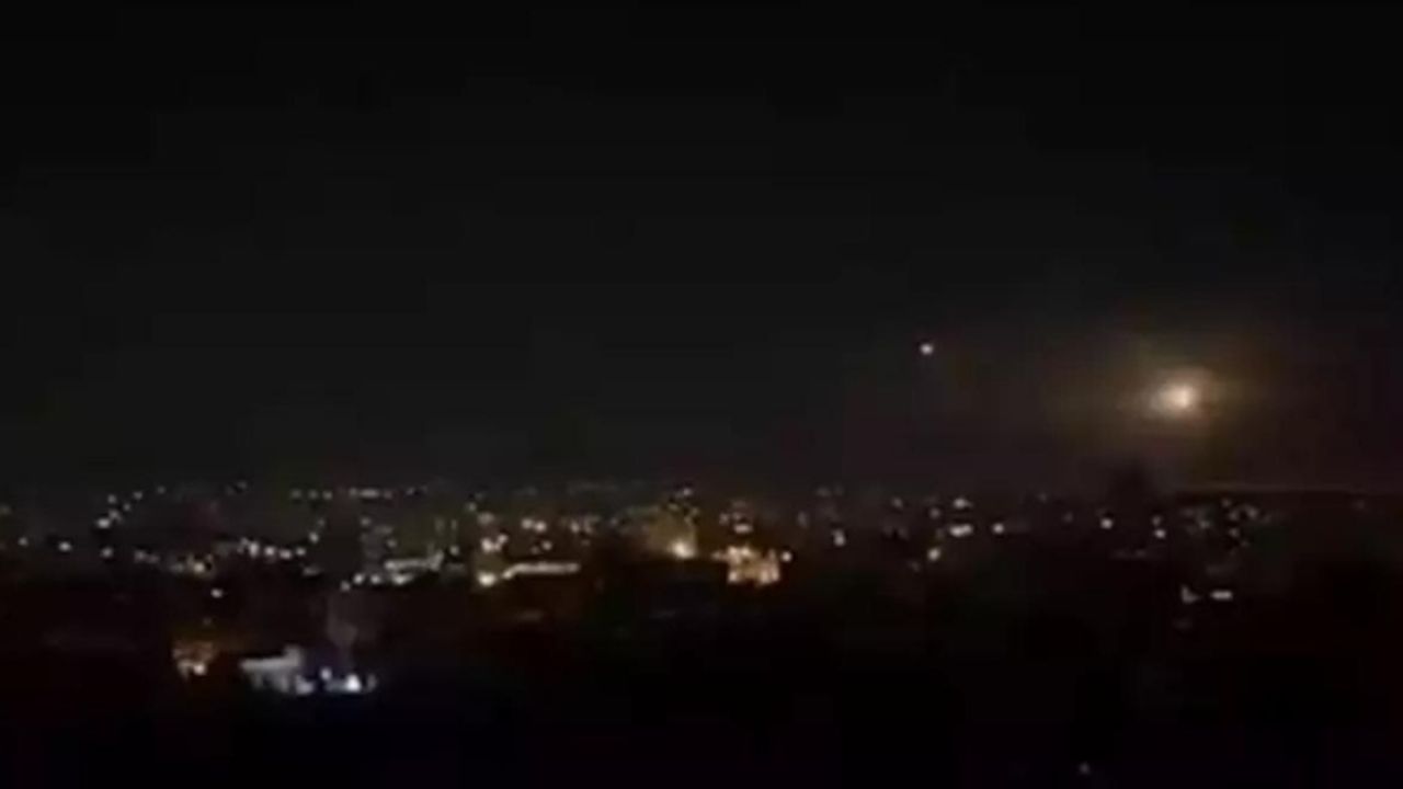 İsrail'den Suriye'ye peş peşe  ani saldırılar