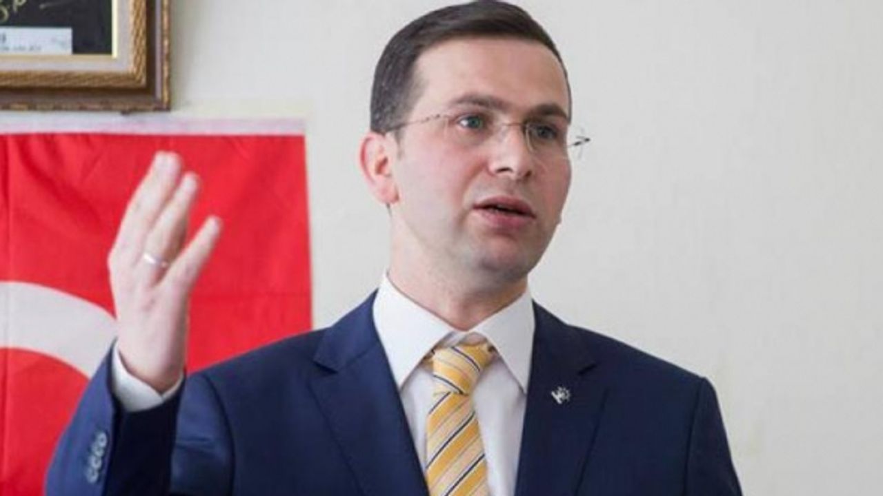 AKP milletvekili ve danışmanı kaza yaptı