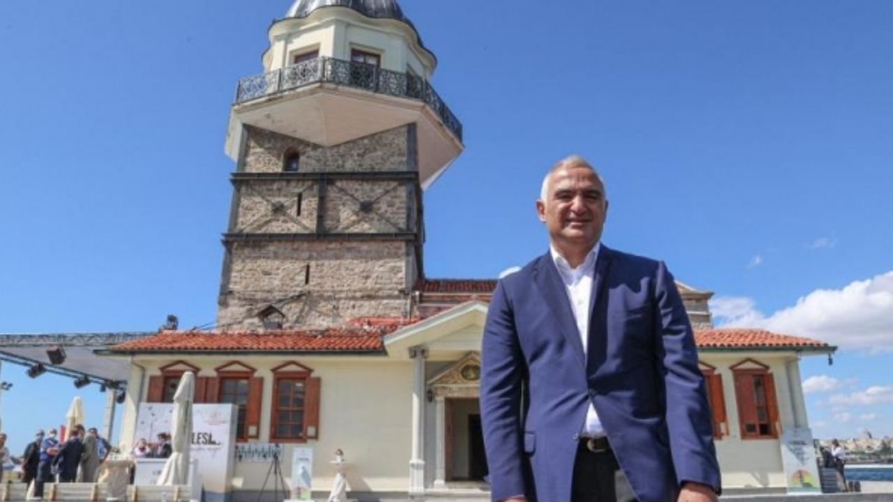 Bakan Kız Kulesi'nde: Tartışmalara ilişkin açıklama
