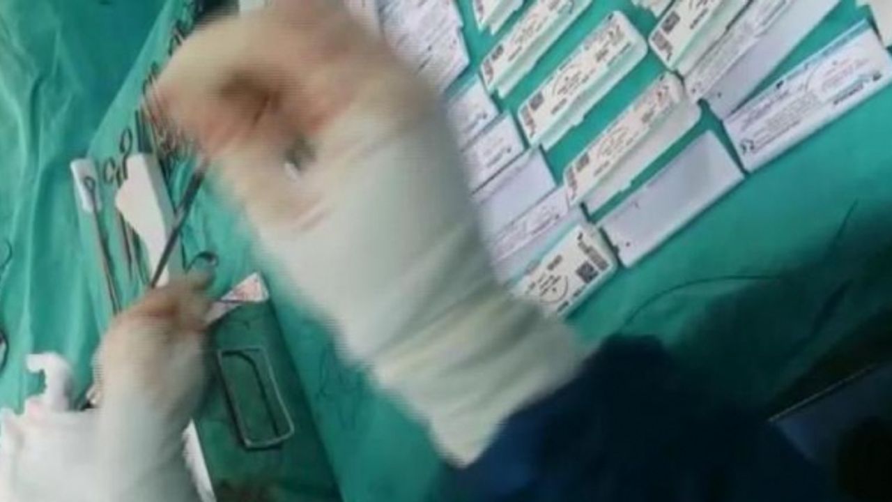 Çöken sağlık sistemi doktorları çaresiz bıraktı: Ameliyatta dikiş için sağlam ip bulunamadı