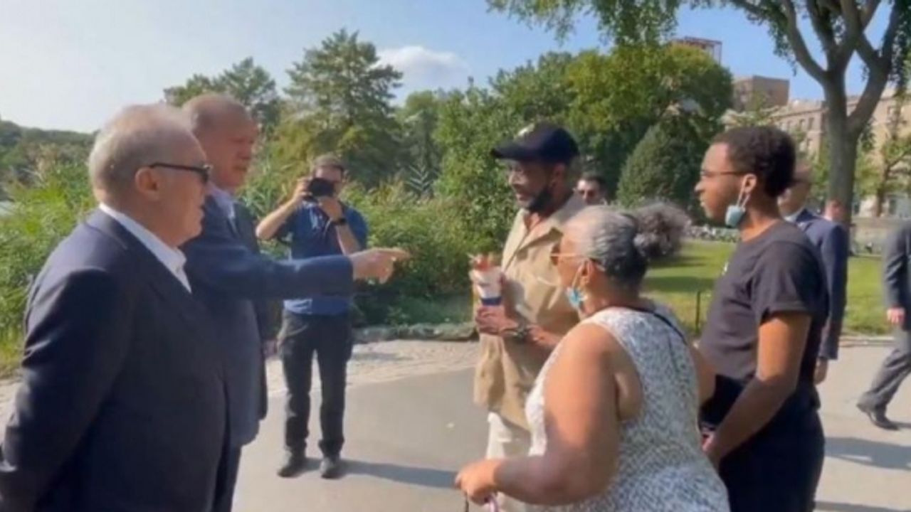 Erdoğan Central Park'ta: Sigara içenleri uyardı