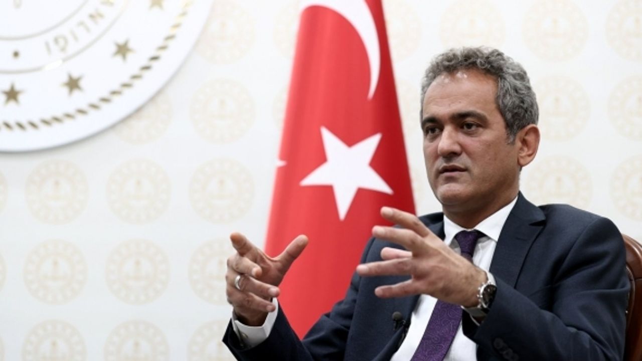 Mahmut Özer'in skandal sözlerine skandal savunma