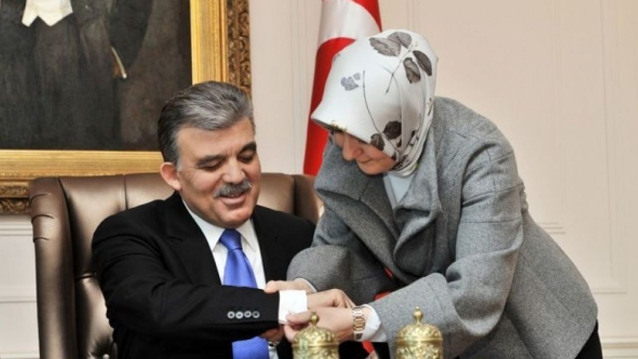 Abdullah Gül'den 'türban' yorumu: Olağanüstü...