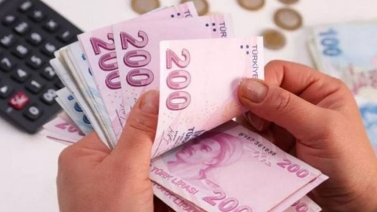AKP'den seçim adımı: 'Asgari ücrete iki zam birden' iddiası