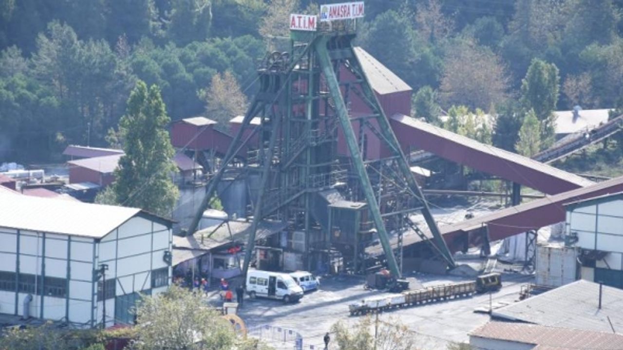 Amasra'da patlamanın gerçekleştiği maden ocağında yangın sürüyor!