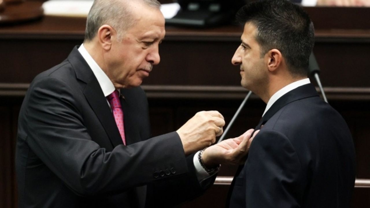 Erdoğan rozetini takmıştı: Mehmet Ali Çelebi'den beklenen paylaşım geldi