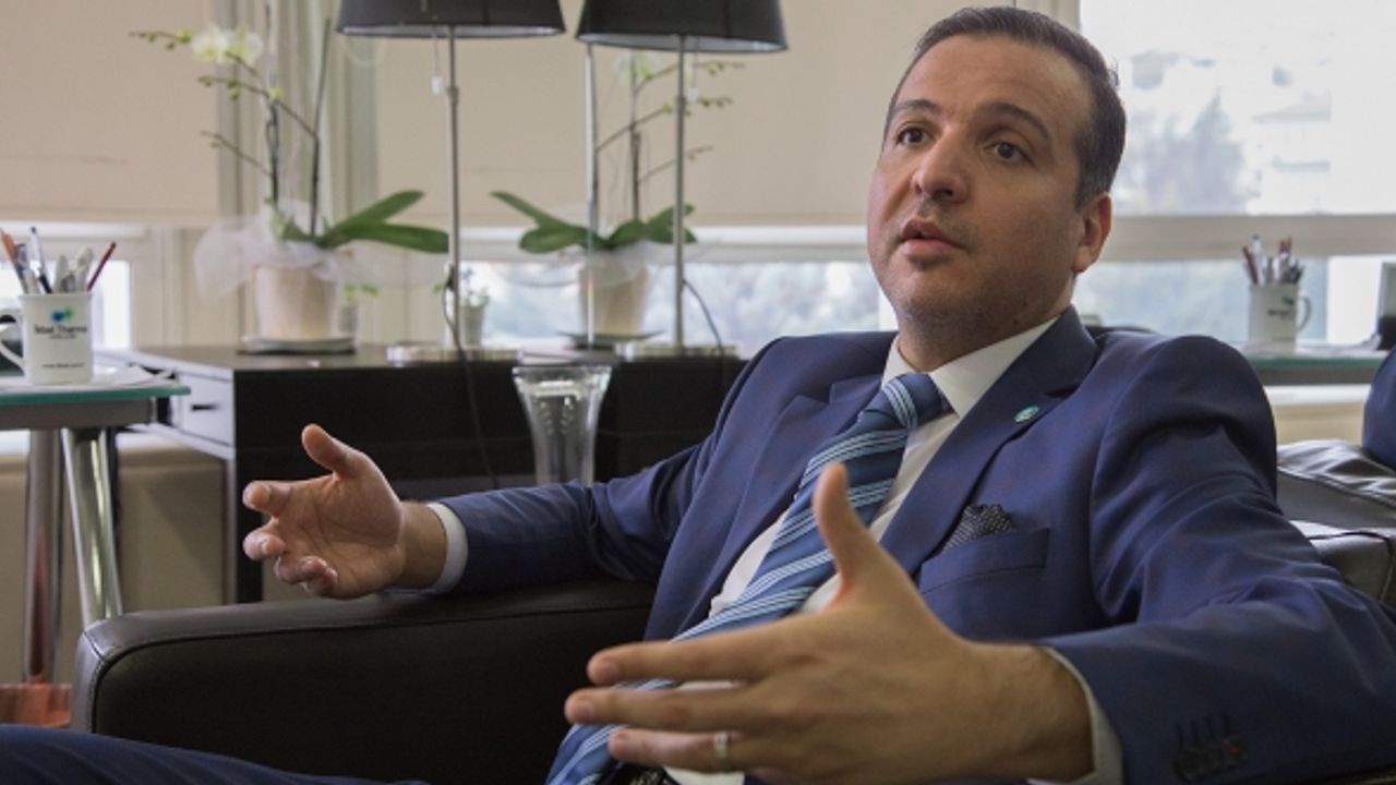 Habertürk yazarı profesör İyi Parti'ye katılıyor