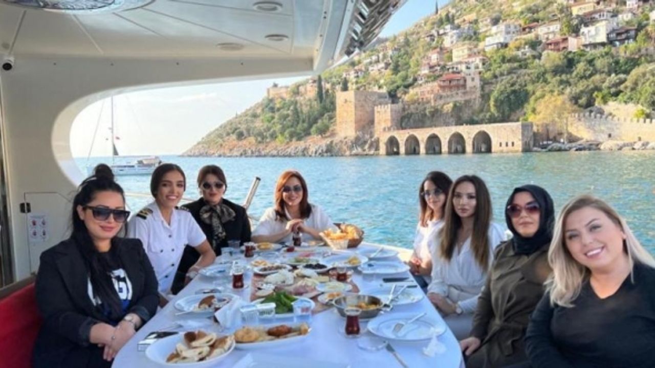 Kadın Kolları'ndan yatta 'değerlendirme' toplantısı