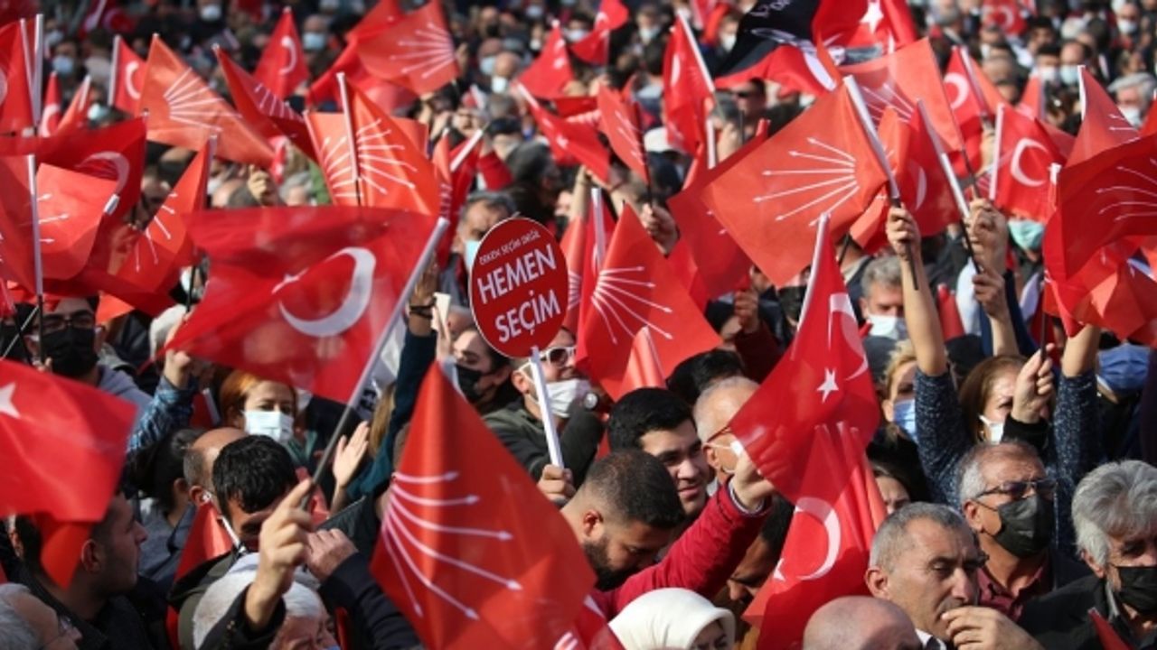 Kulisler hareketlendi: İşte CHP'nin masasındaki seçim anketi
