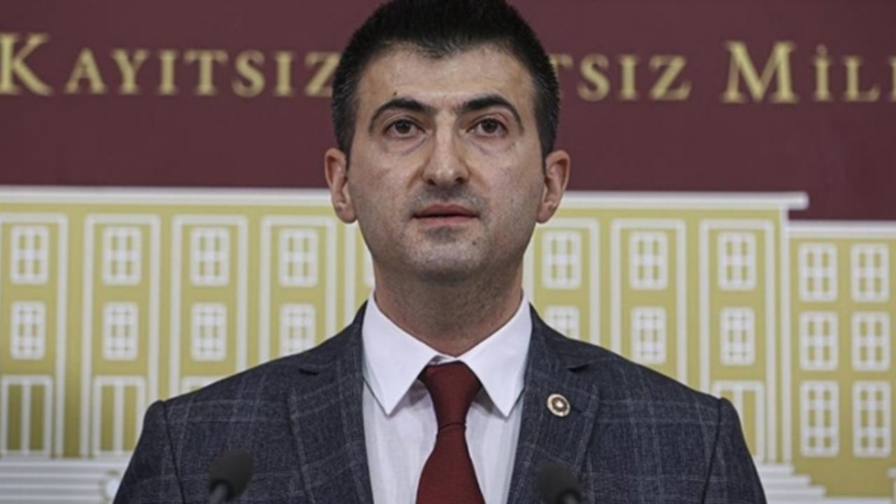 Mehmet Ali Çelebi AKP’ye geçti, tepkiler peş peşe geldi