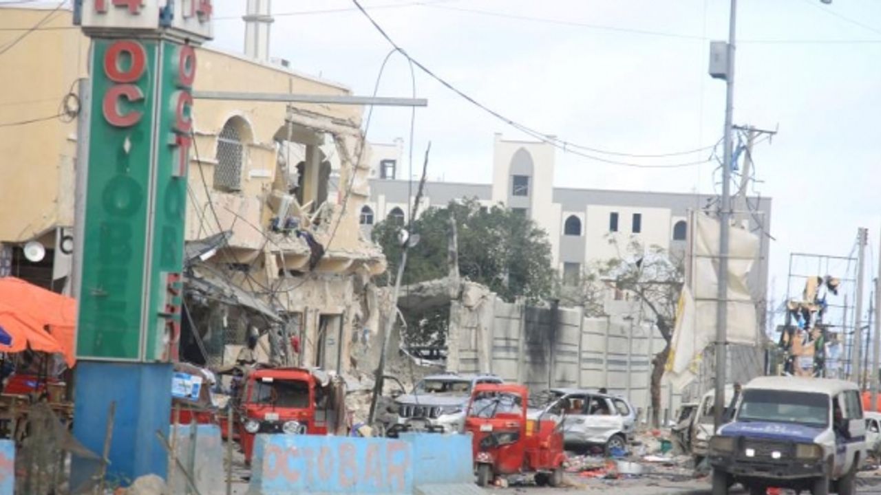 Somali'den dünyaya 'Doktorlarınızı gönderin' çağrısı