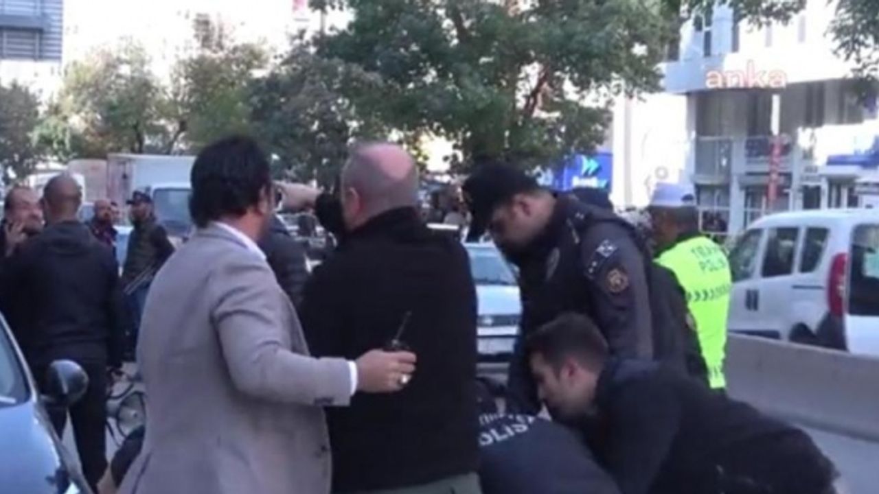 TTB Başkanı Şebnem Korur Fincancı'nın haberini yapan gazetecilere polis saldırısı