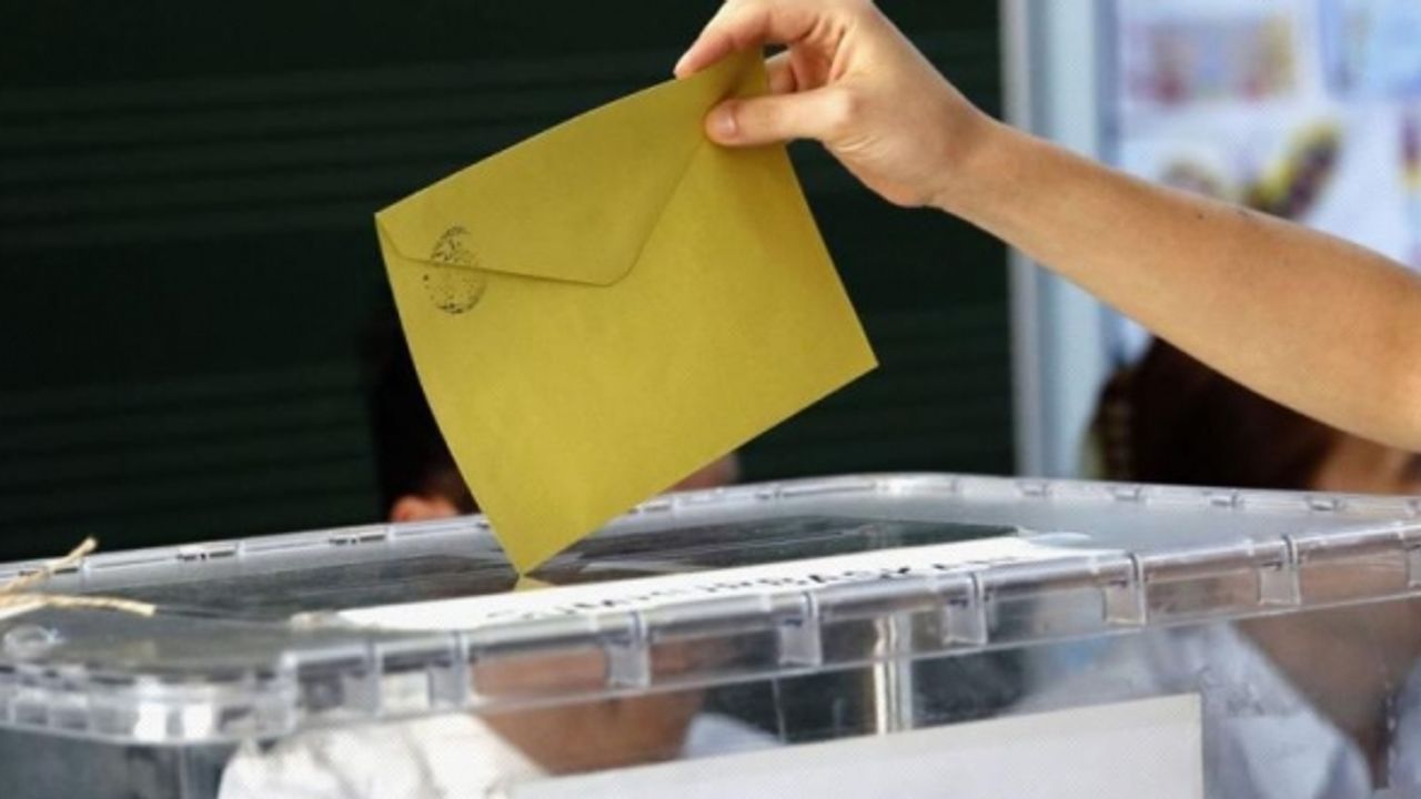 'Z' kuşağı seçim anketinde ilk sıradaki sonuç dikkat çekti