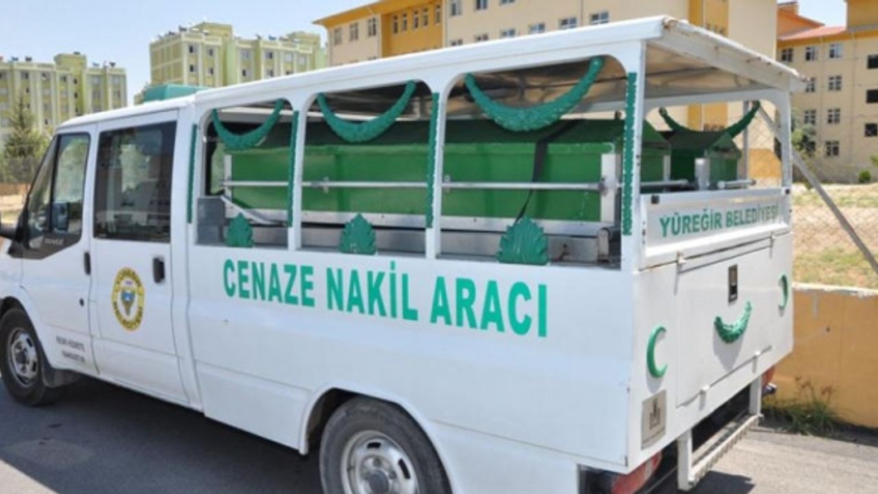AKP'li belediyeye ait cenaze aracında 6 kilo esrar ele geçirildi