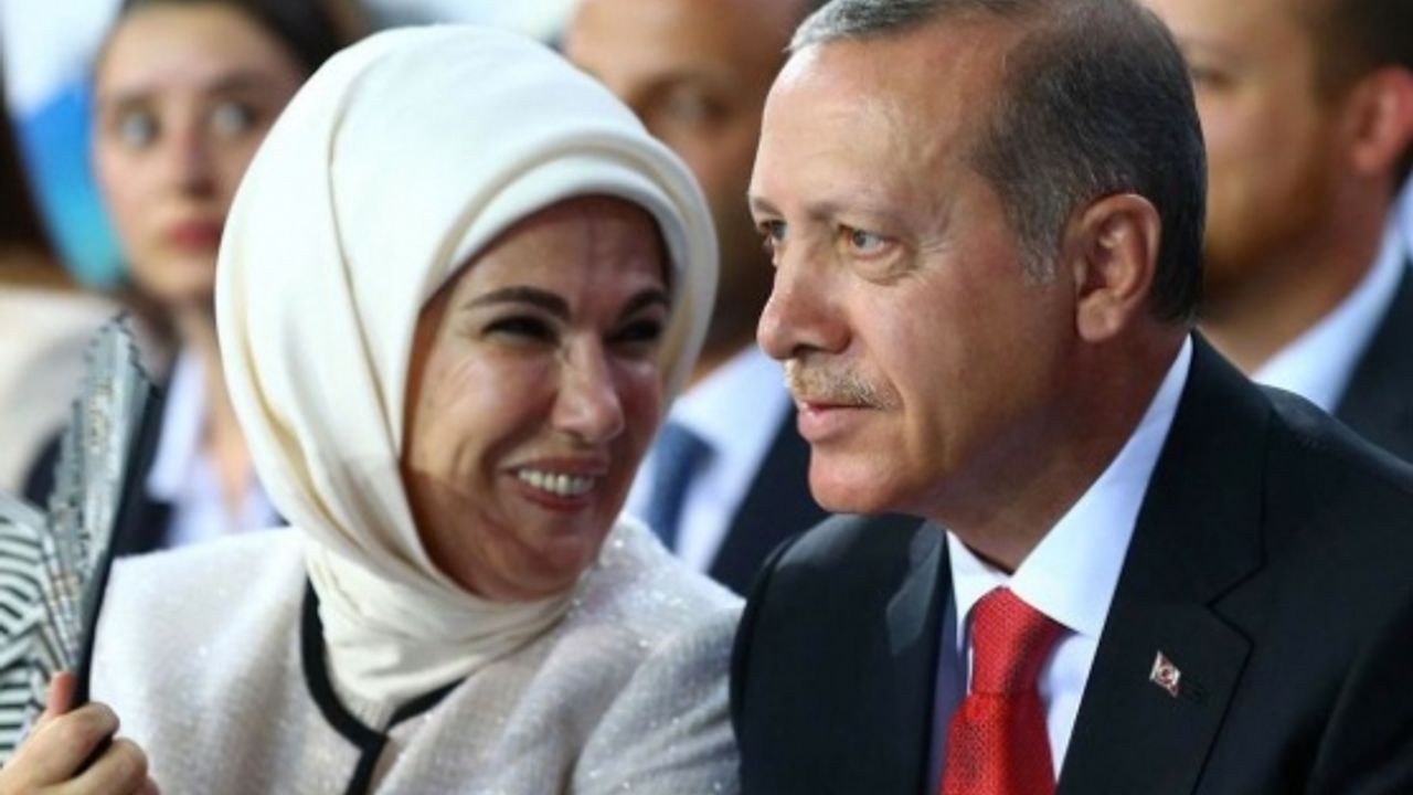 Emine Erdoğan'ın onursal başkan olduğu derneğe 'izinsiz yardım toplama' izni