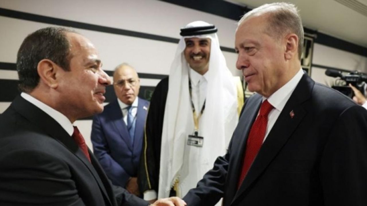Erdoğan ve Sisi'nin tokalaşmasını kim organize etti: İşte yanıtı...