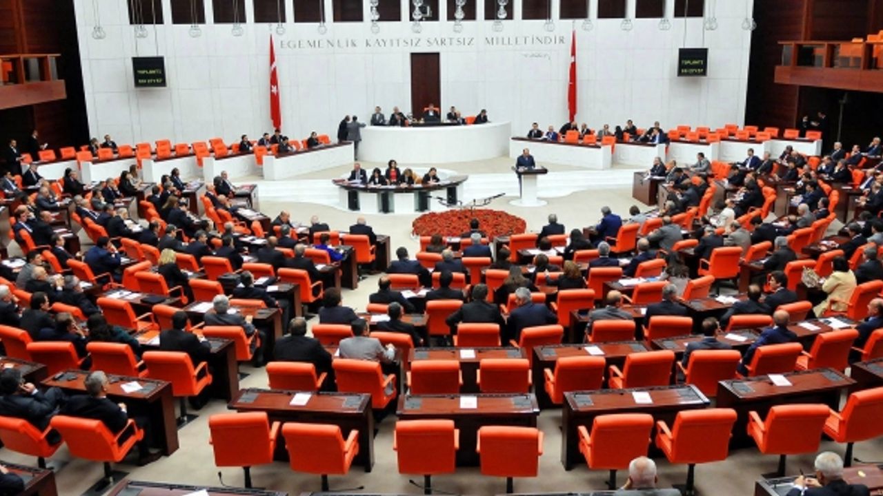 İşte muhalefet ve iktidarın uzlaştığı tek konu: Birlikte imza attılar!