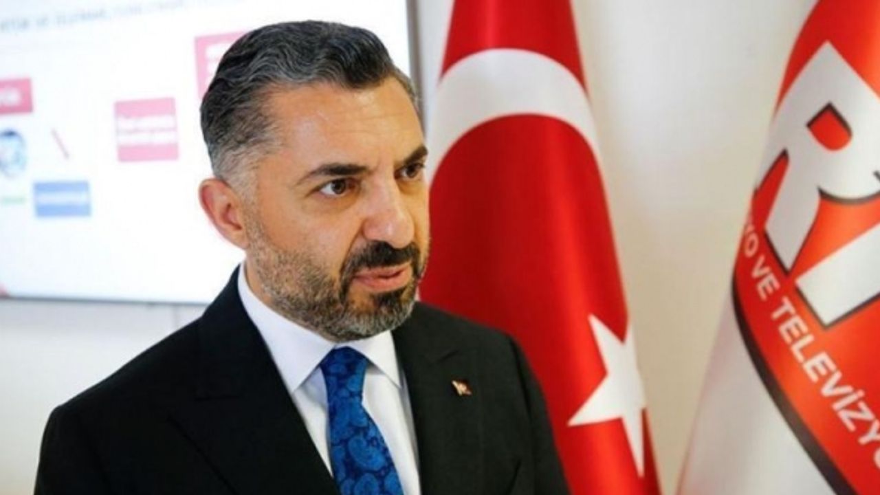 RTÜK Başkanı'na bütçe sunumu sırasında protesto: Sansürcü başkan!