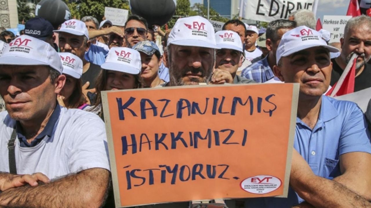 EYT'de merak edilenler: İstifa etmek zorunlu mu, işe devam edilebilir mi?