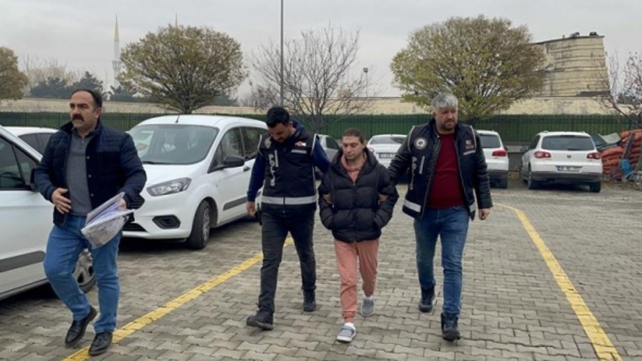 Yeni bir 'sahte doktor' vakası: Ambulansla hasta naklederken yakalandı