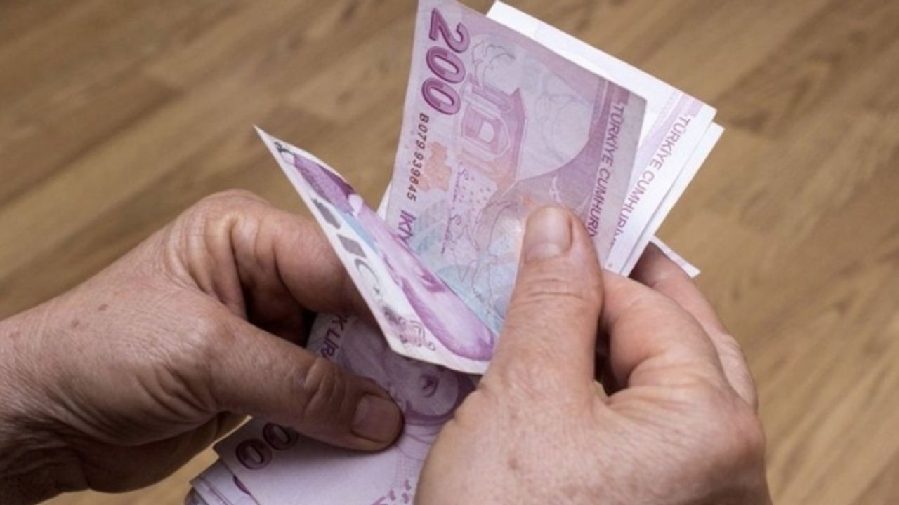 Emeklinin bayram ikramiyesi belli oldu mu?