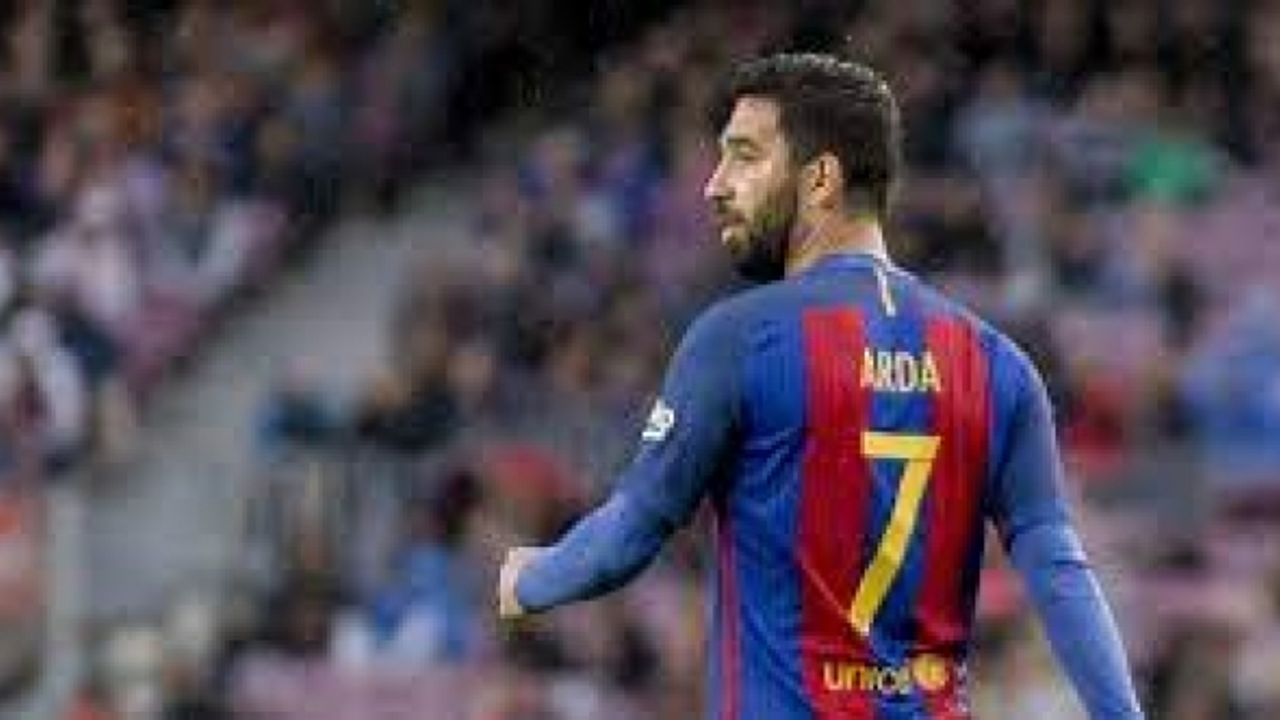 Arda Turan, vergi kaçırmaktan suçlanıyor