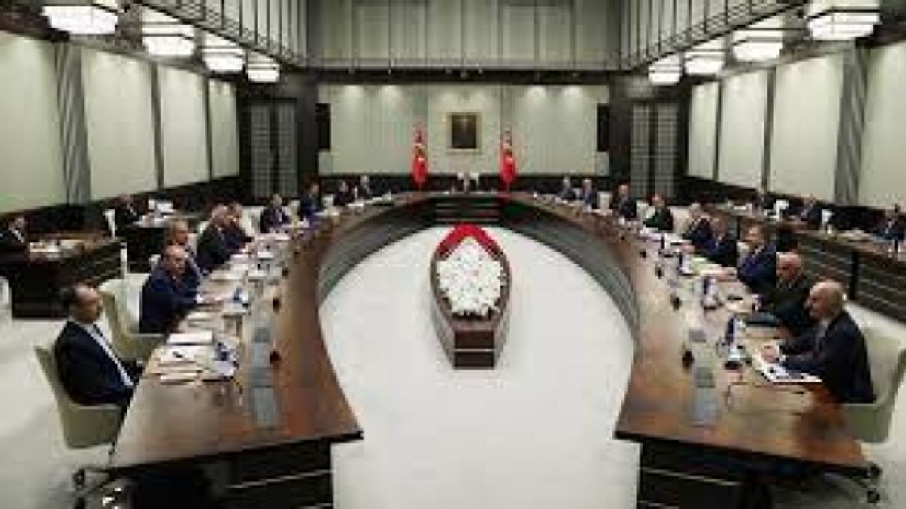 Depremden sonra ilk kabine toplantısı AFAD'da