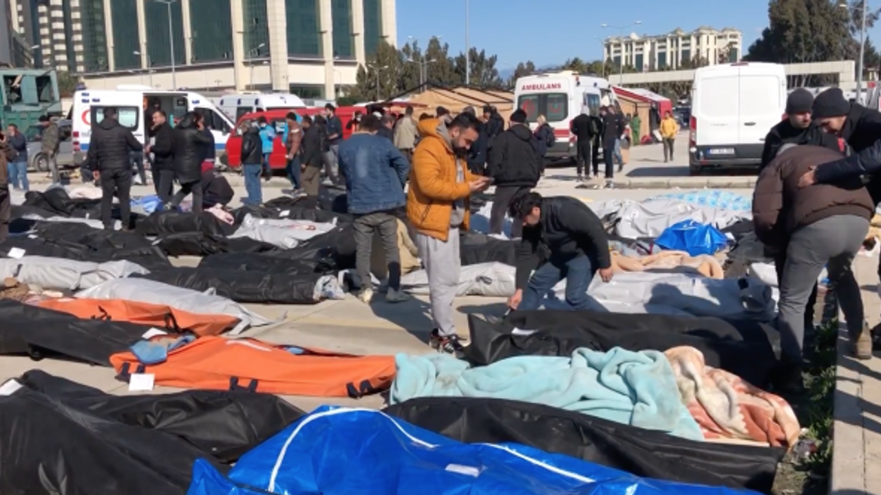 Diyanet: Su yoksa cenazelere toprakla teyemmüm aldırın