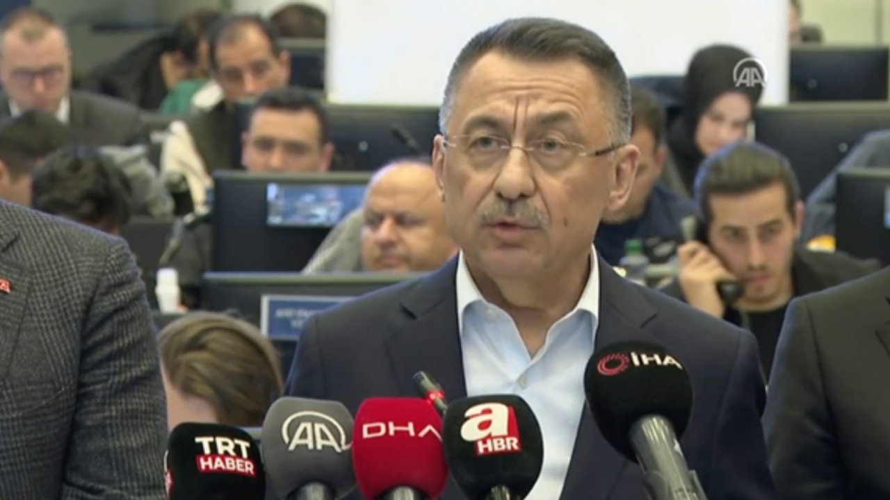 “Fuat Oktay ‘çalışmalar bitti’ demiş, daha kazma kürek vurulmayan enkazlar var”