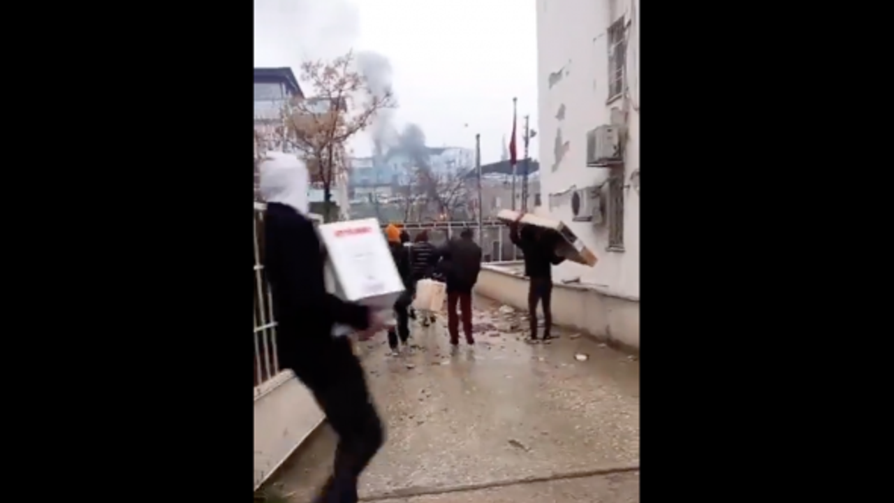 Hatay'da market soyuldu