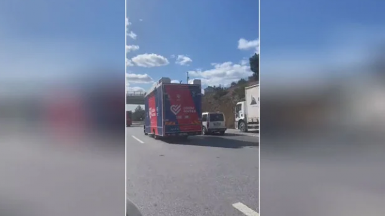 İBB 11 iletişim aracını Hatay'a yolladı