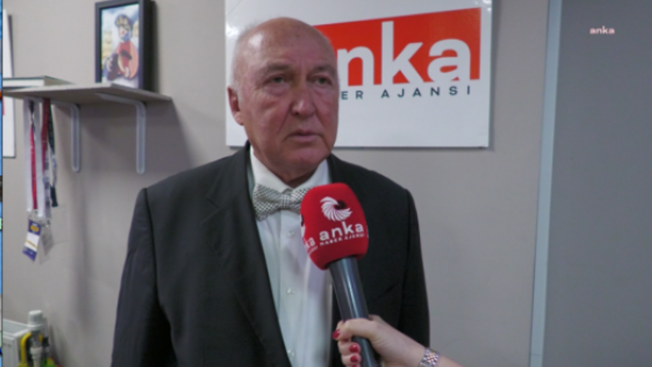 Prof. Ercan: Evet duble yollar yapıldı ama millet göçük altında