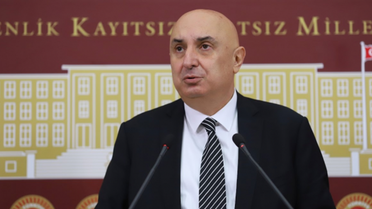 CHP'li Özkoç'tan YSK'ya 'parmak boyası' çağrısı