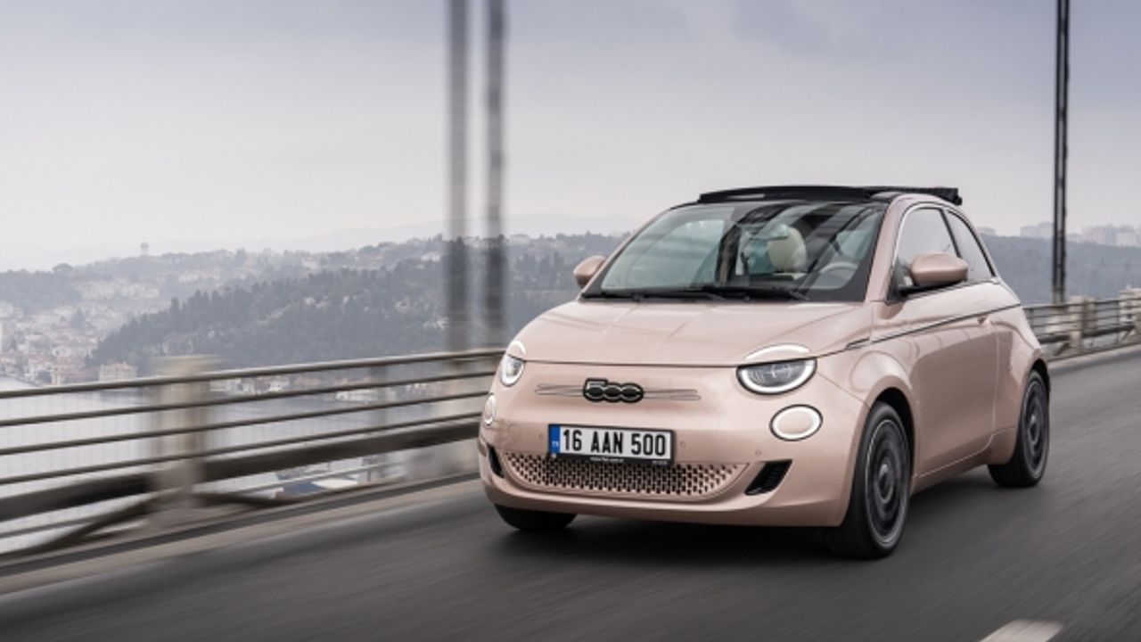 Fiat’ın elektrikli modeli 500e, Türkiye'de satışa sunuldu