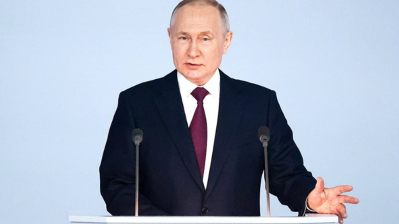 İsviçre'de 4 bankacı Putin'in arkadaşına yardım etmekten suçlu bulundu