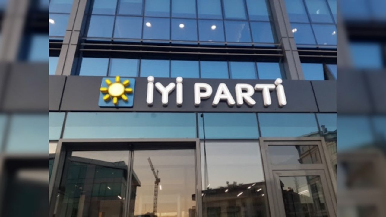 İyi Parti'de üst düzey istifa