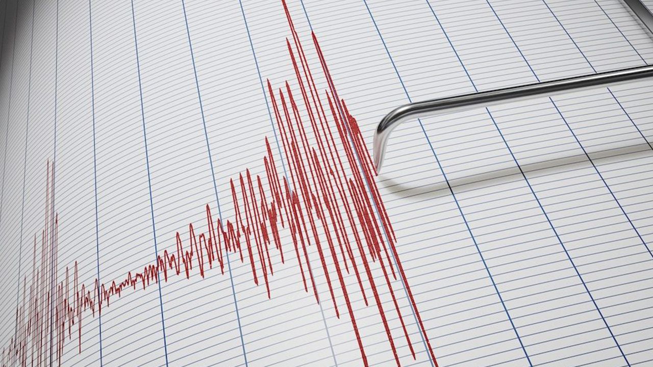 Hindistan'da 5,6 büyüklüğünde deprem