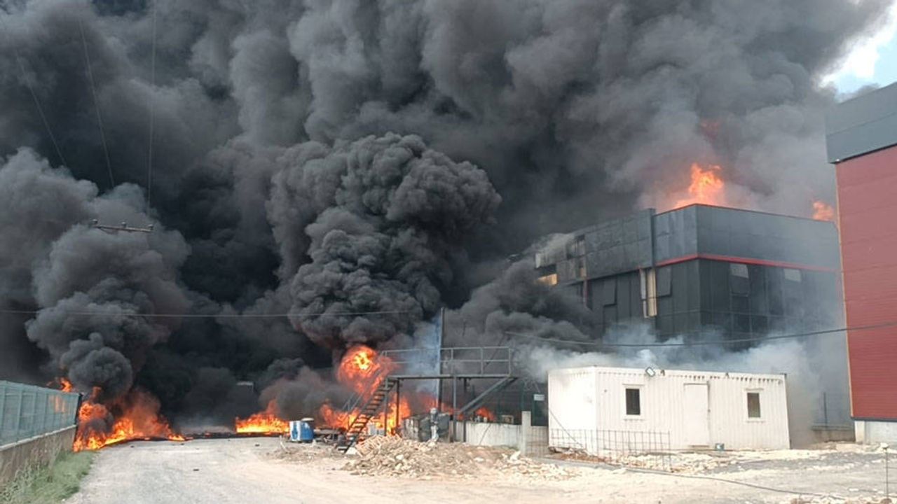 Tekirdağ'daki kimya fabrikasında yangın