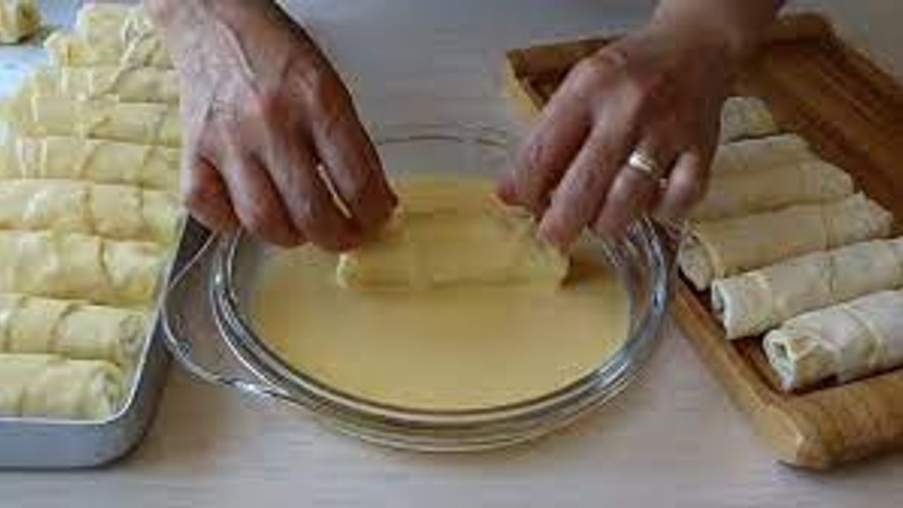 Çıtır börek sosu nasıl yapılır?