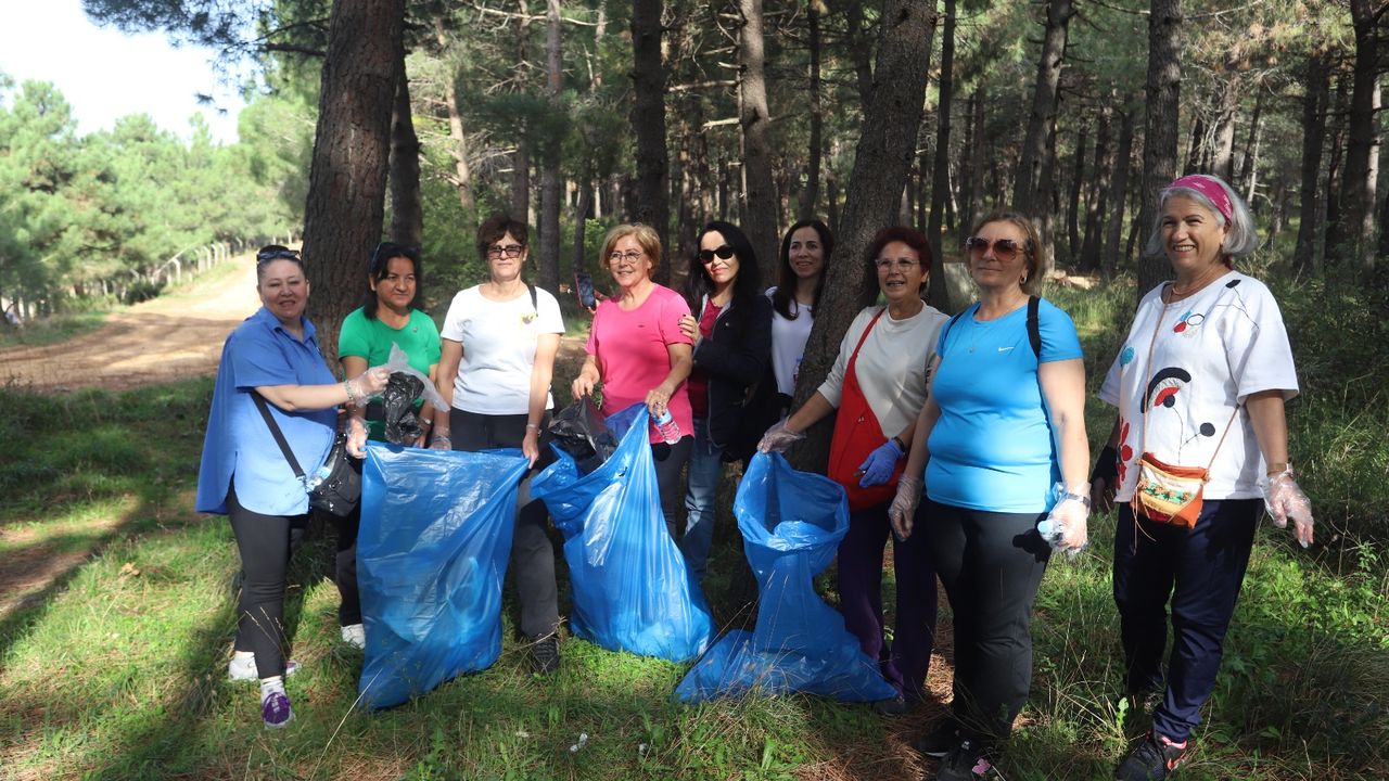 Kartal Belediyesi ve Çevre Dostu Gönüllülerden Doğaya Nefes Aldıran Temizlik