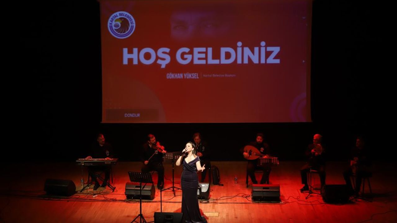 Ulu Önder Atatürk, Kartal’da Sevdiği Şarkılarla Anıldı